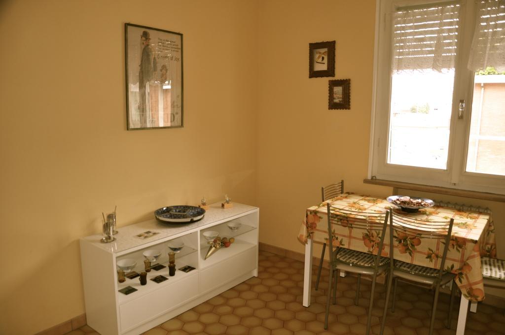 פארמה Apartment Montebello חדר תמונה